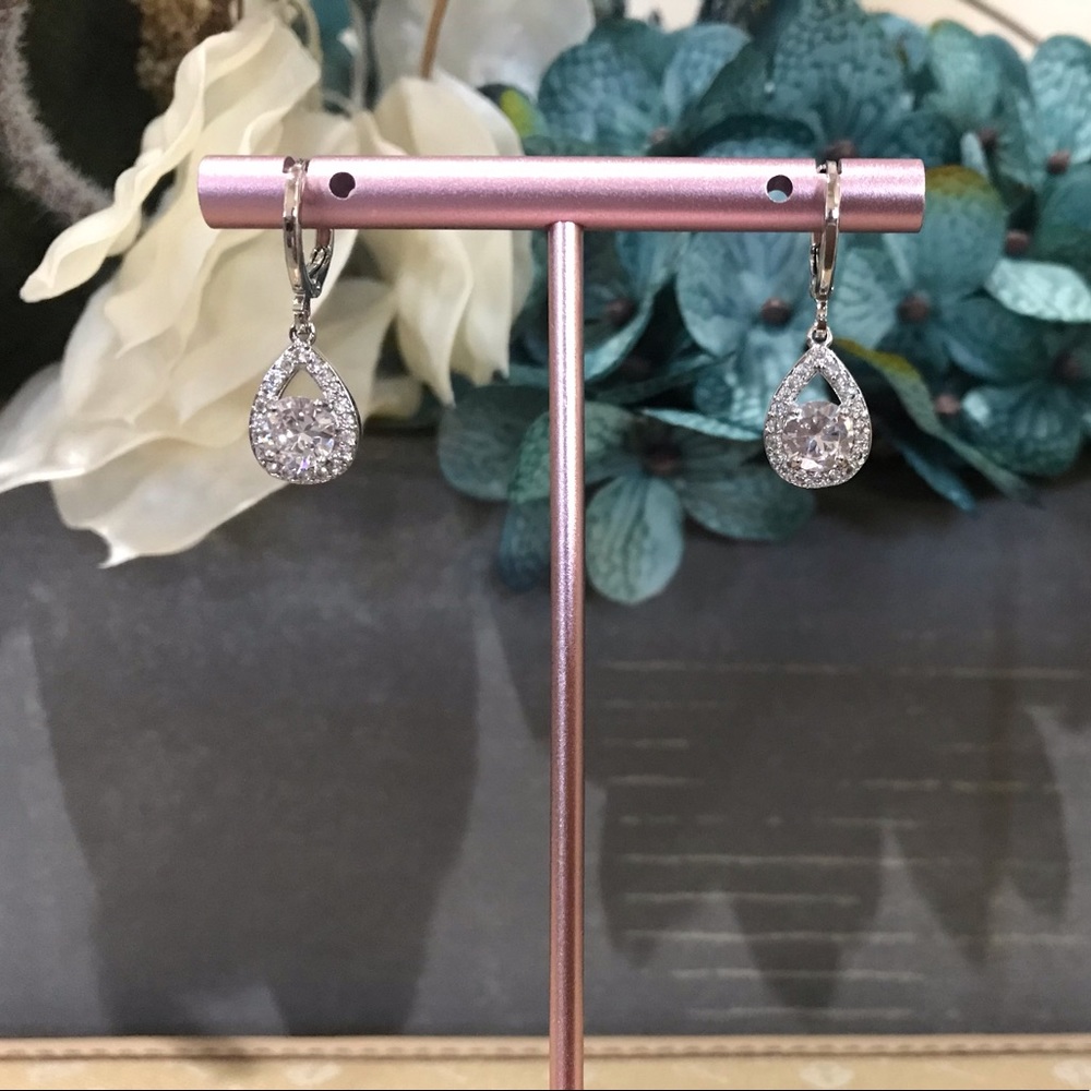Teardrop Cubic Zirconium Earrings